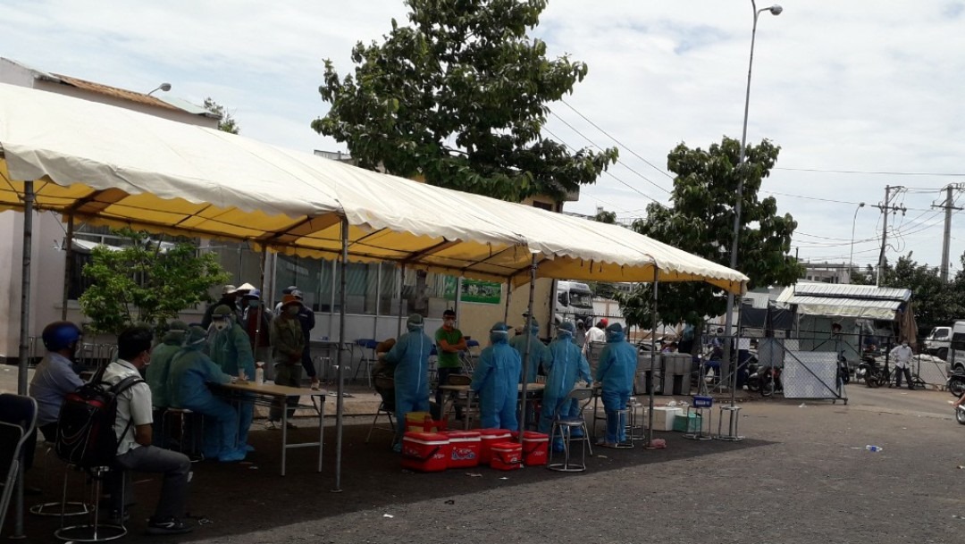 TP HCM: Hai chị em nhiễm SARS-CoV-2, lấy 500 mẫu xét nghiệm khẩn tại một chợ đầu mối
