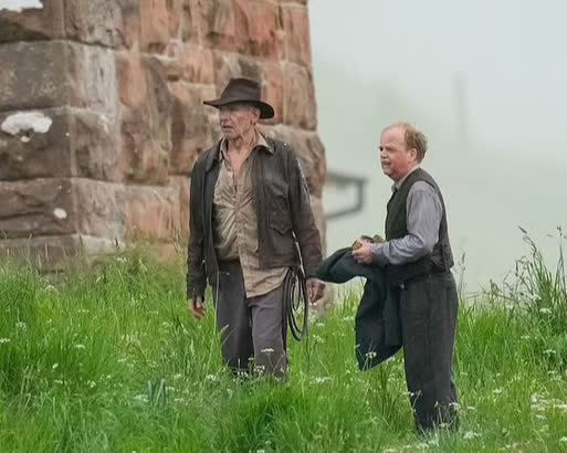Tuổi 78, tài tử Harrison Ford mạo hiểm với “Indiana Jones 5” - Ảnh 2.