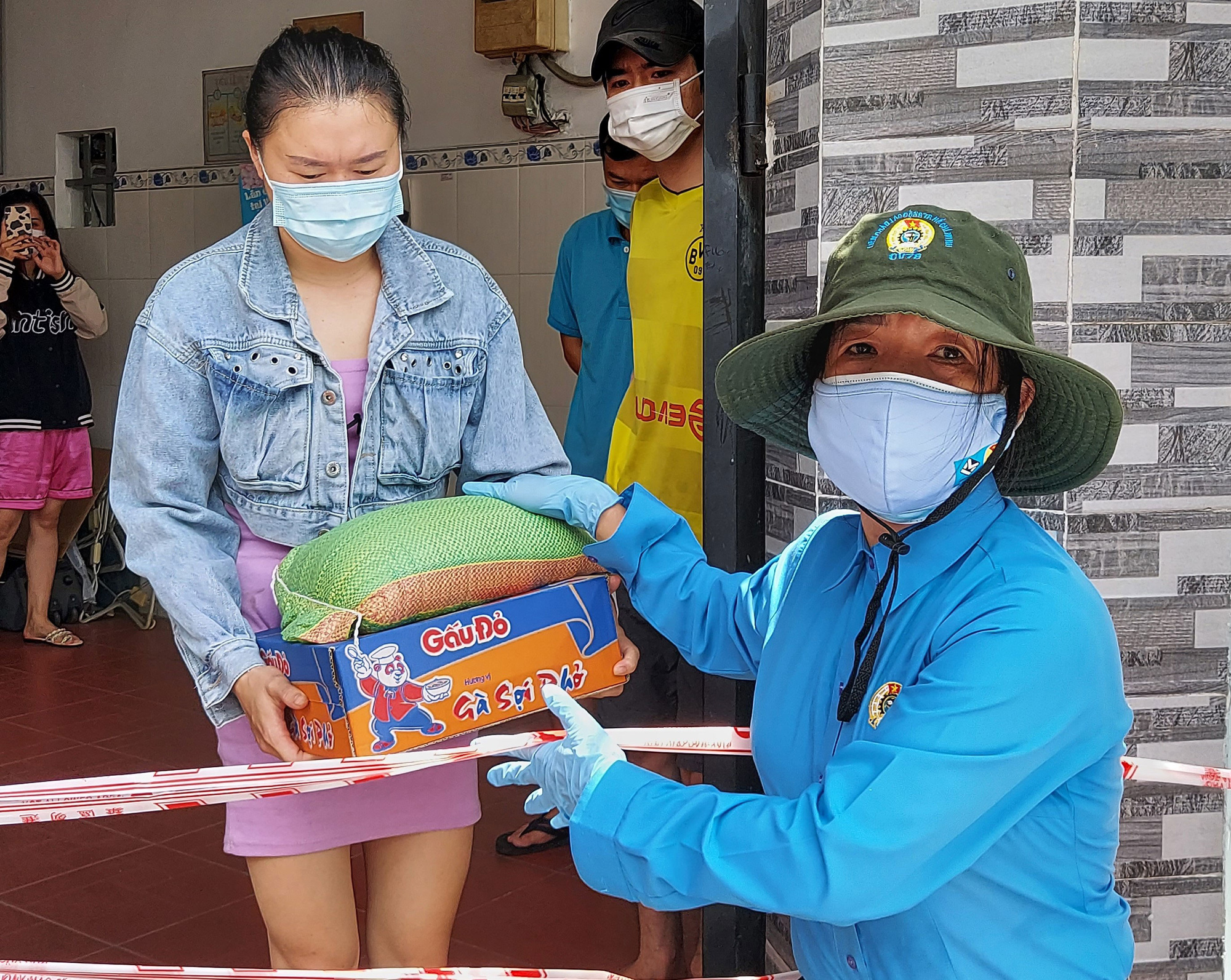 Đề xuất duy trì thẻ BHYT cho người lao động bị mất việc