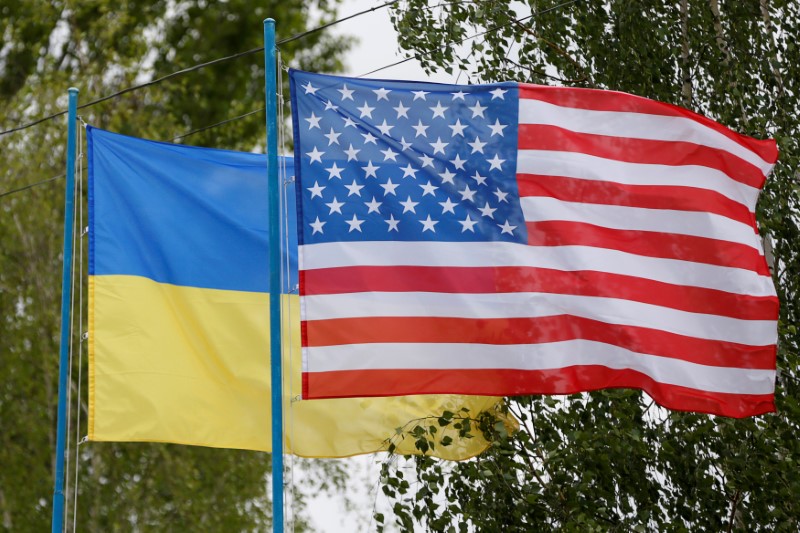 Mỹ gửi thêm "hàng nóng" cho Ukraine để đối phó Nga