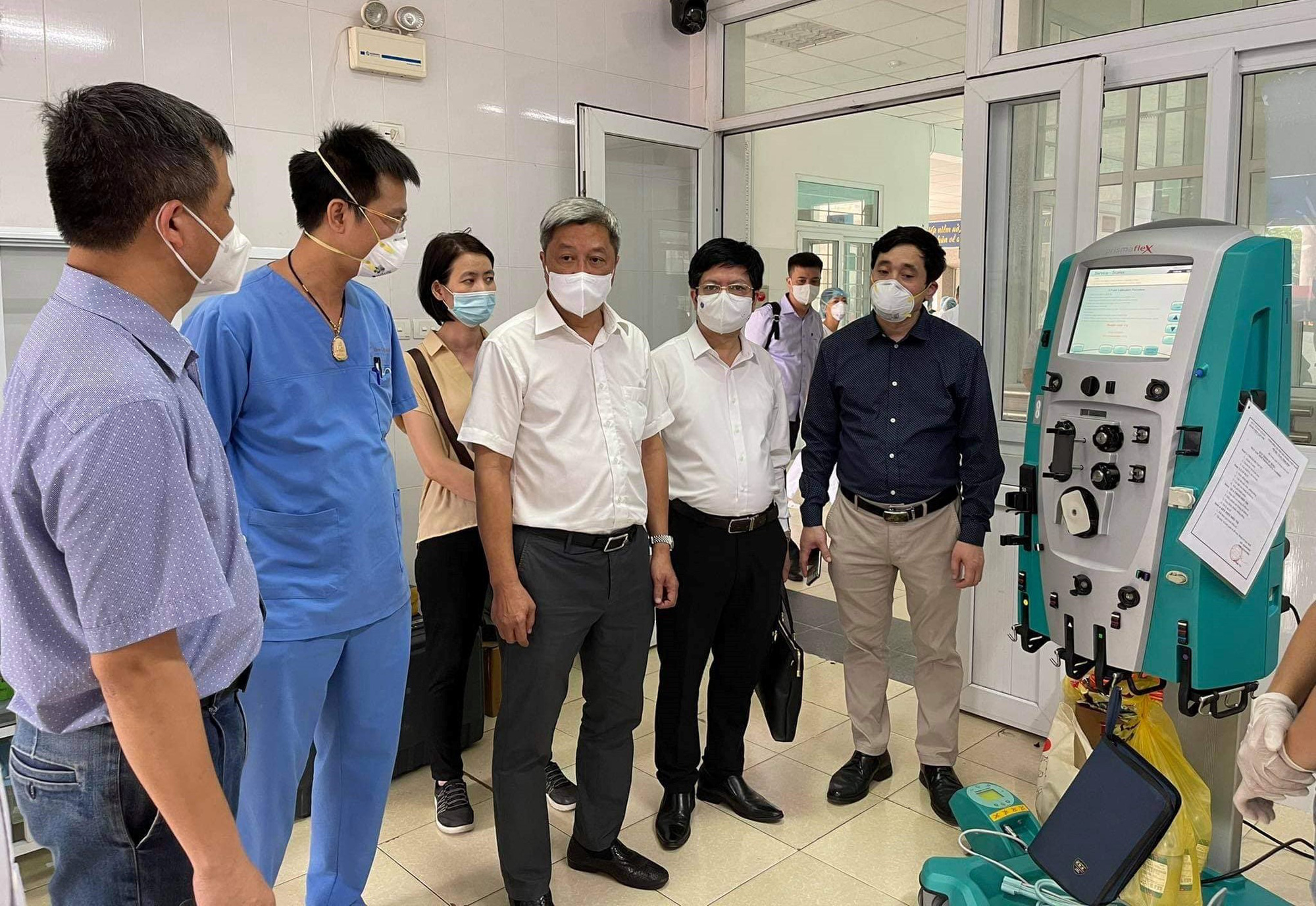 Thứ trưởng Nguyễn Trường Sơn rời tâm dịch Bắc Giang, nhận nhiệm vụ mới ở TP HCM - Ảnh 3.