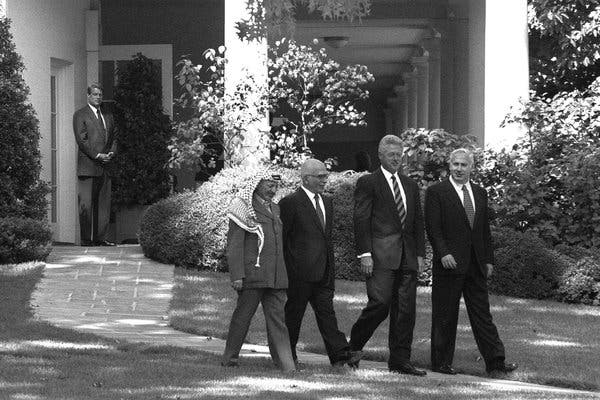 Cuộc đời cựu Thủ tướng Israel Netanyahu qua ảnh - Ảnh 6.
