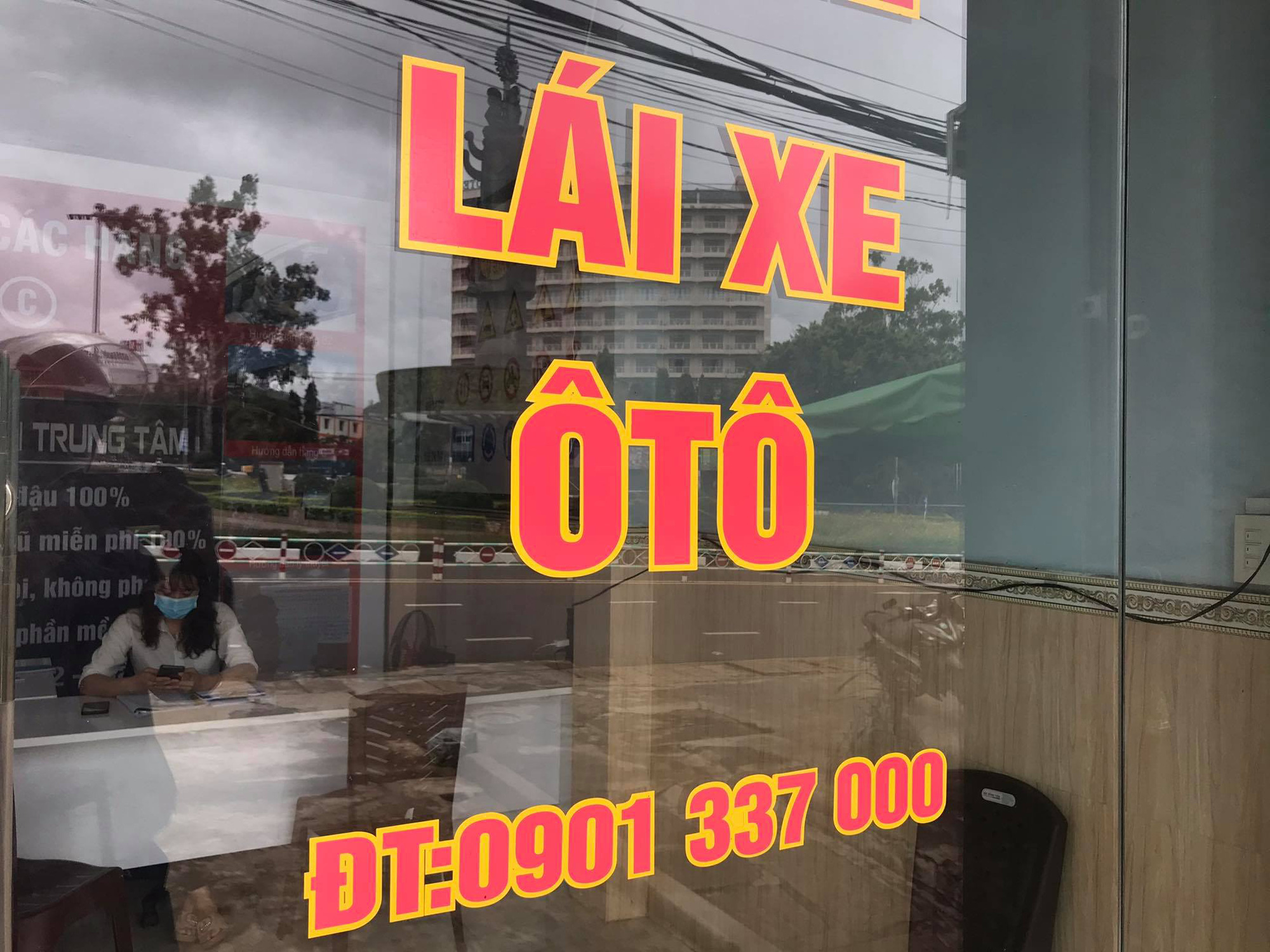Công ty lái xe an toàn dạy lái xe … chui