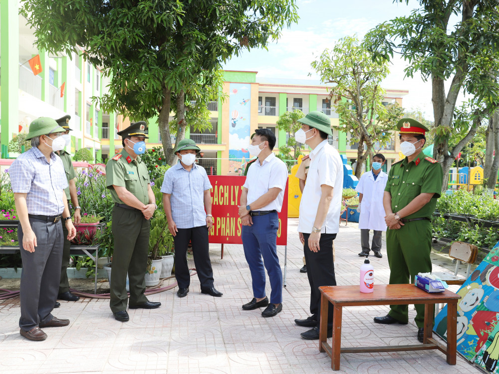 H&agrave; Tĩnh sẽ xử l&yacute; nghi&ecirc;m c&aacute;c h&agrave;nh vi vi phạm ph&ograve;ng chống dịch Covid-19 - Ảnh 1.