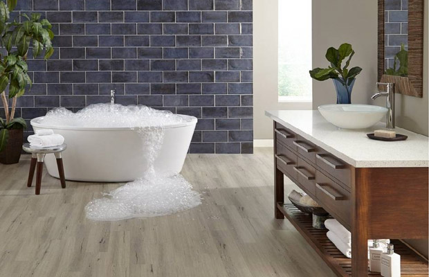 6 lý do khiến sàn nhựa là lựa chọn tốt nhất cho nhà tắm - Ảnh 1. 6 lý do khiến sàn nhựa là lựa chọn tốt nhất cho nhà tắm - Ảnh 1.