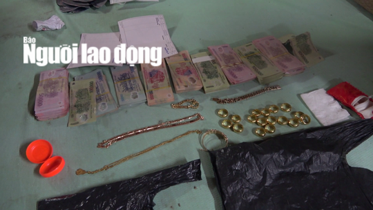 Cha chồng bị con d&acirc;u trộm hơn nửa tỉ đồng v&igrave; m&acirc;u thuẫn gia đ&igrave;nh - Ảnh 4.