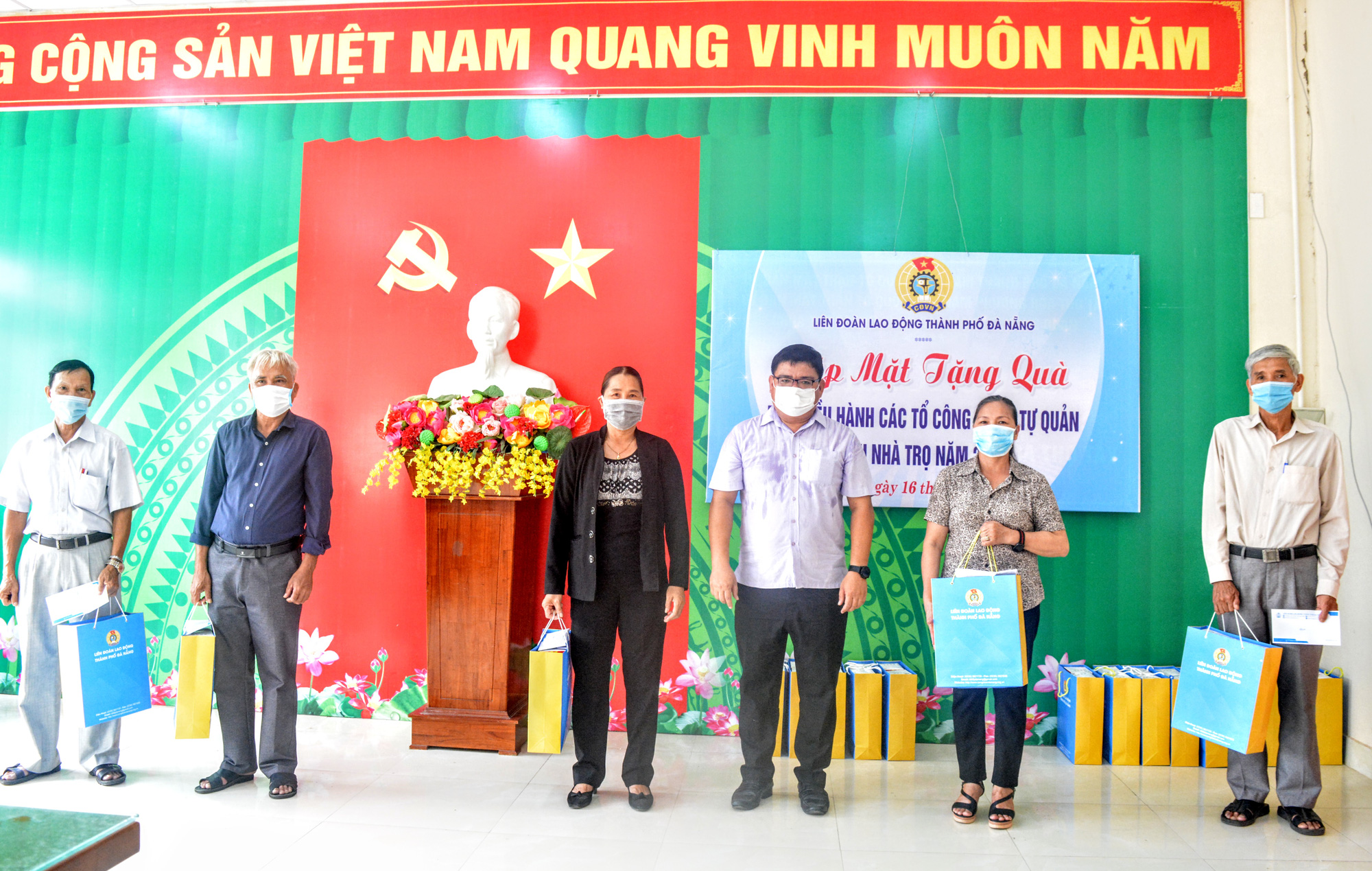 Đ&agrave; Nẵng: 100 triệu đồng hỗ trợ cho c&aacute;c tổ c&ocirc;ng nh&acirc;n tự quản khu nh&agrave; trọ - Ảnh 3.