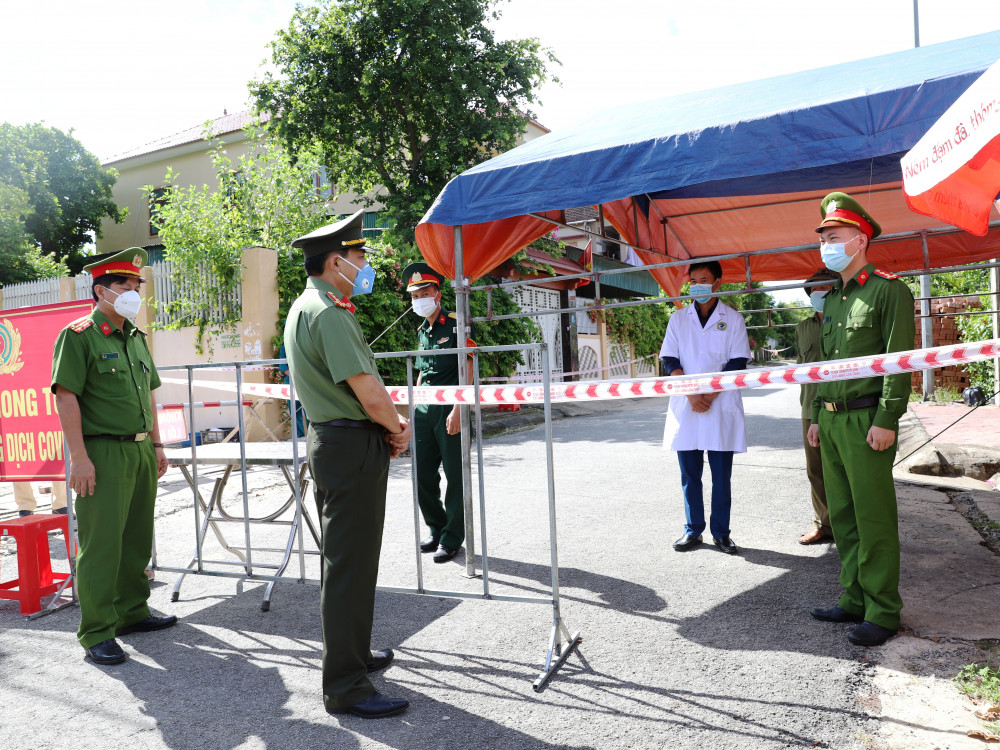 Hà Tĩnh: Thêm 2 ca mắc Covid-19, trong đó có bé gái 3 tuổi - Ảnh 1.