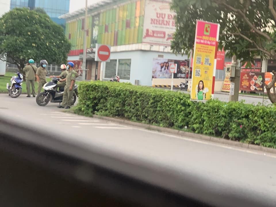 Đồng Nai vừa phong tỏa v&agrave; c&aacute;ch ly khu vực si&ecirc;u thị Big C ở TP Bi&ecirc;n H&ograve;a - Ảnh 3.