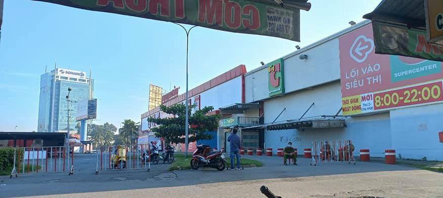 Đồng Nai vừa phong tỏa v&agrave; c&aacute;ch ly khu vực si&ecirc;u thị Big C ở TP Bi&ecirc;n H&ograve;a - Ảnh 5.