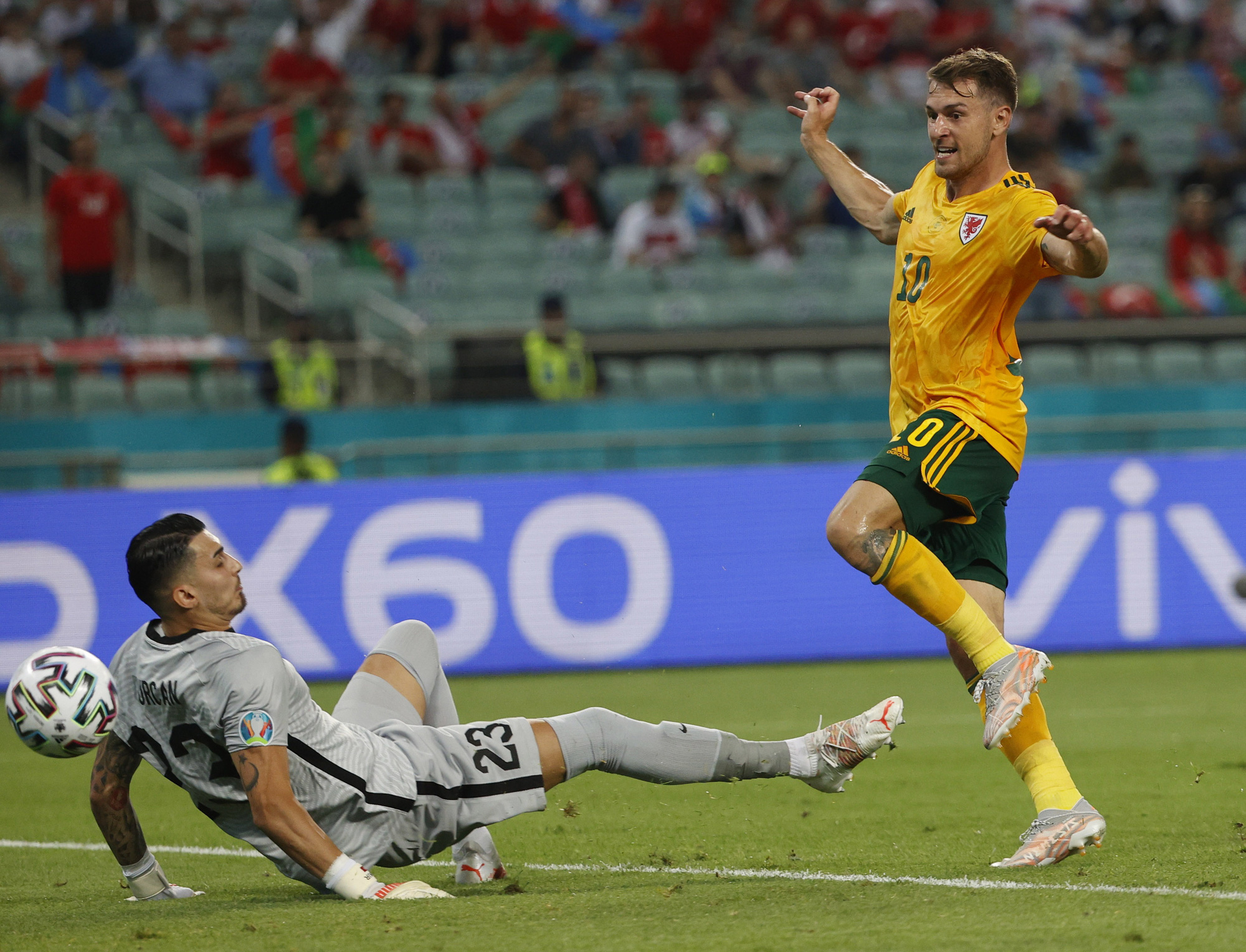 Gareth Bale sút hỏng penalty, xứ Wales vẫn hạ Thổ Nhĩ Kỳ