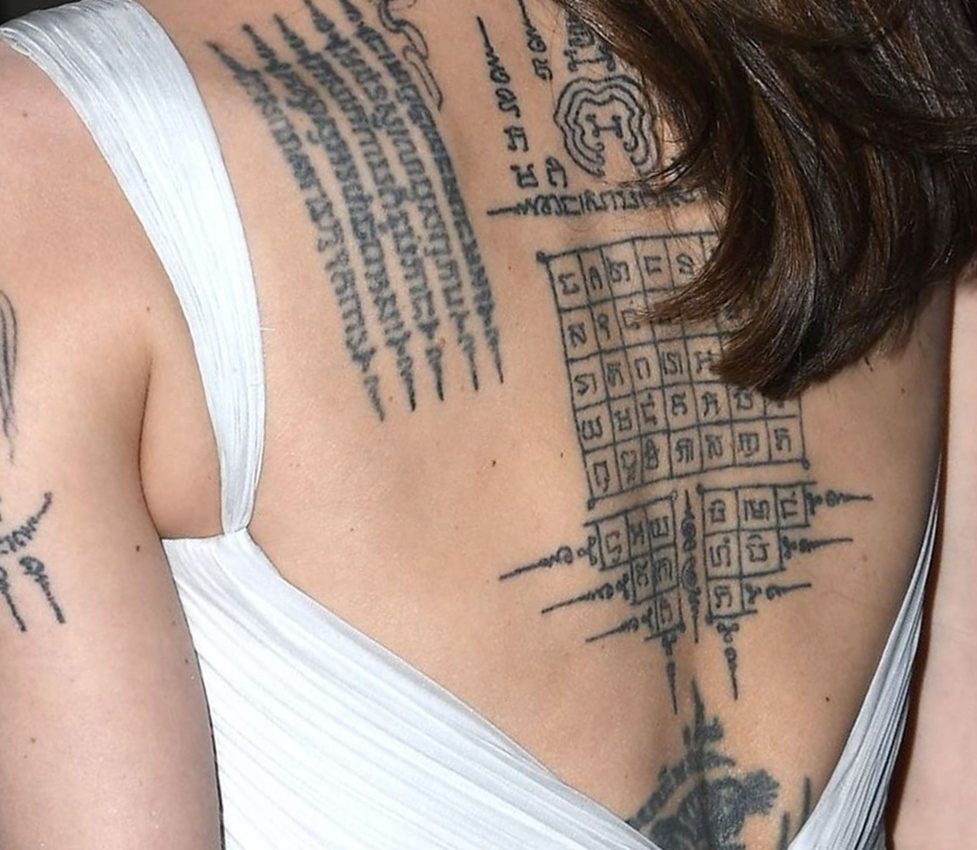 B&aacute;o giải tr&iacute; phương T&acirc;y tung h&igrave;nh xăm mới của Angelina Jolie - Ảnh 2.