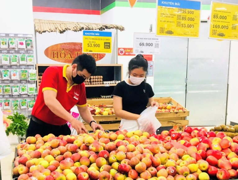 Vì sao cần ưu tiên tiêm vắc-xin cho người lao động trong ngành bán lẻ?