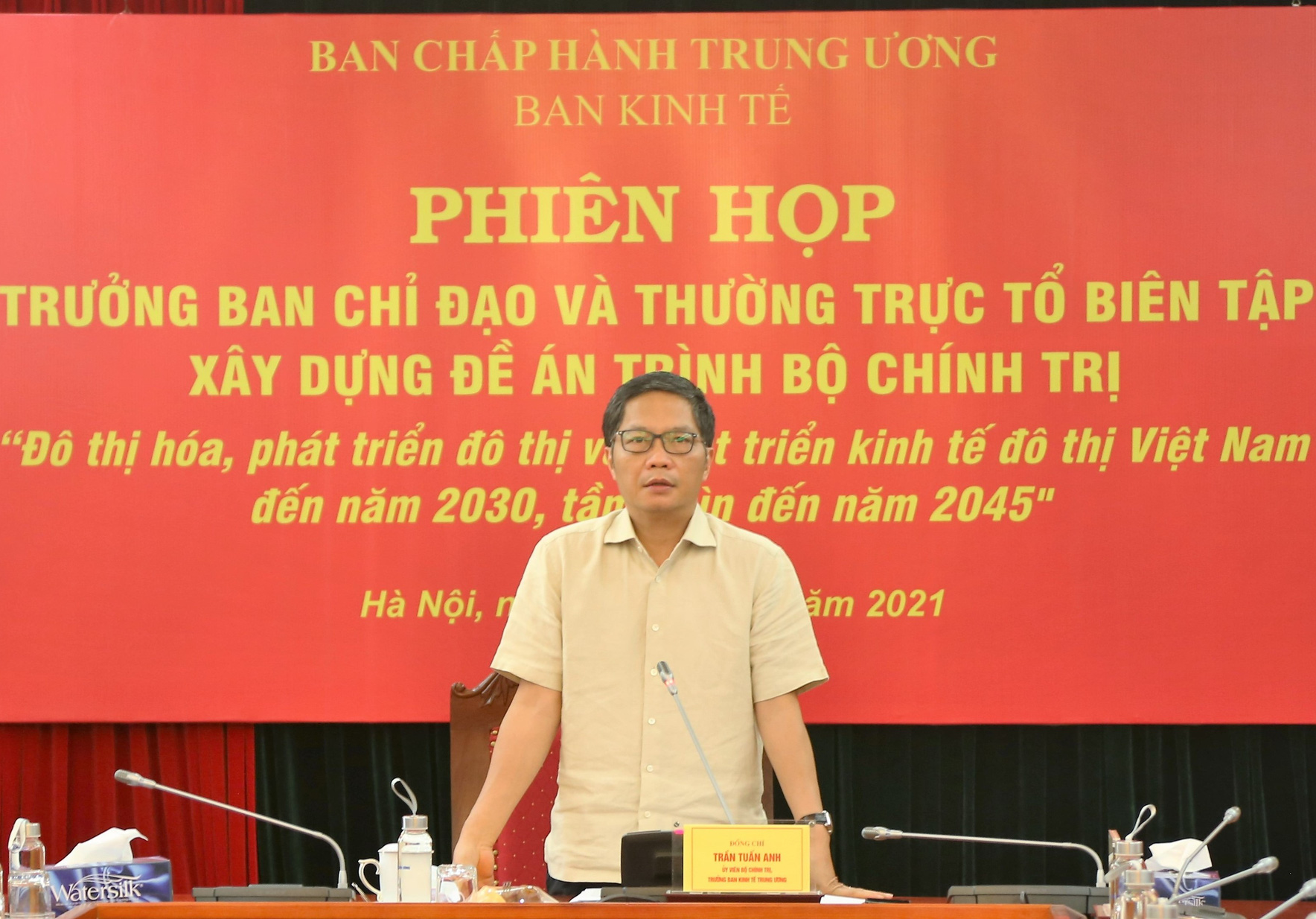 Trình Bộ Chính trị ban hành nghị quyết về phát triển đô thị - Ảnh 2.