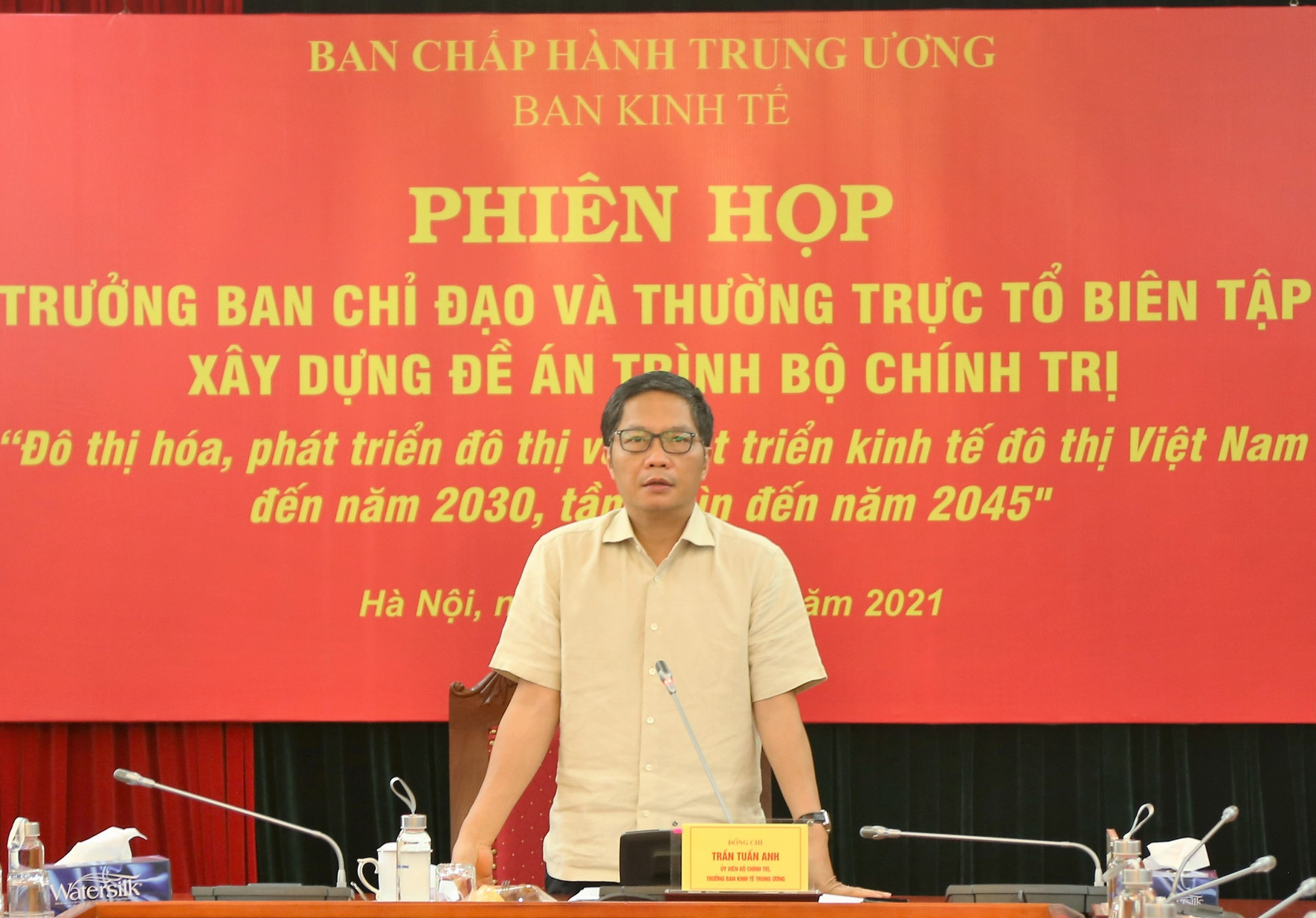 Trình Bộ Chính trị ban hành nghị quyết về phát triển đô thị