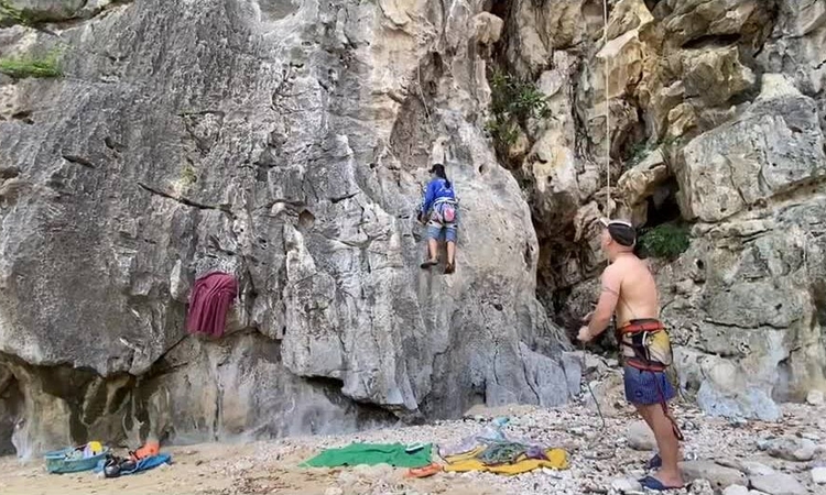 Đi khắp Việt Nam suốt 3 tháng với 50 triệu đồng