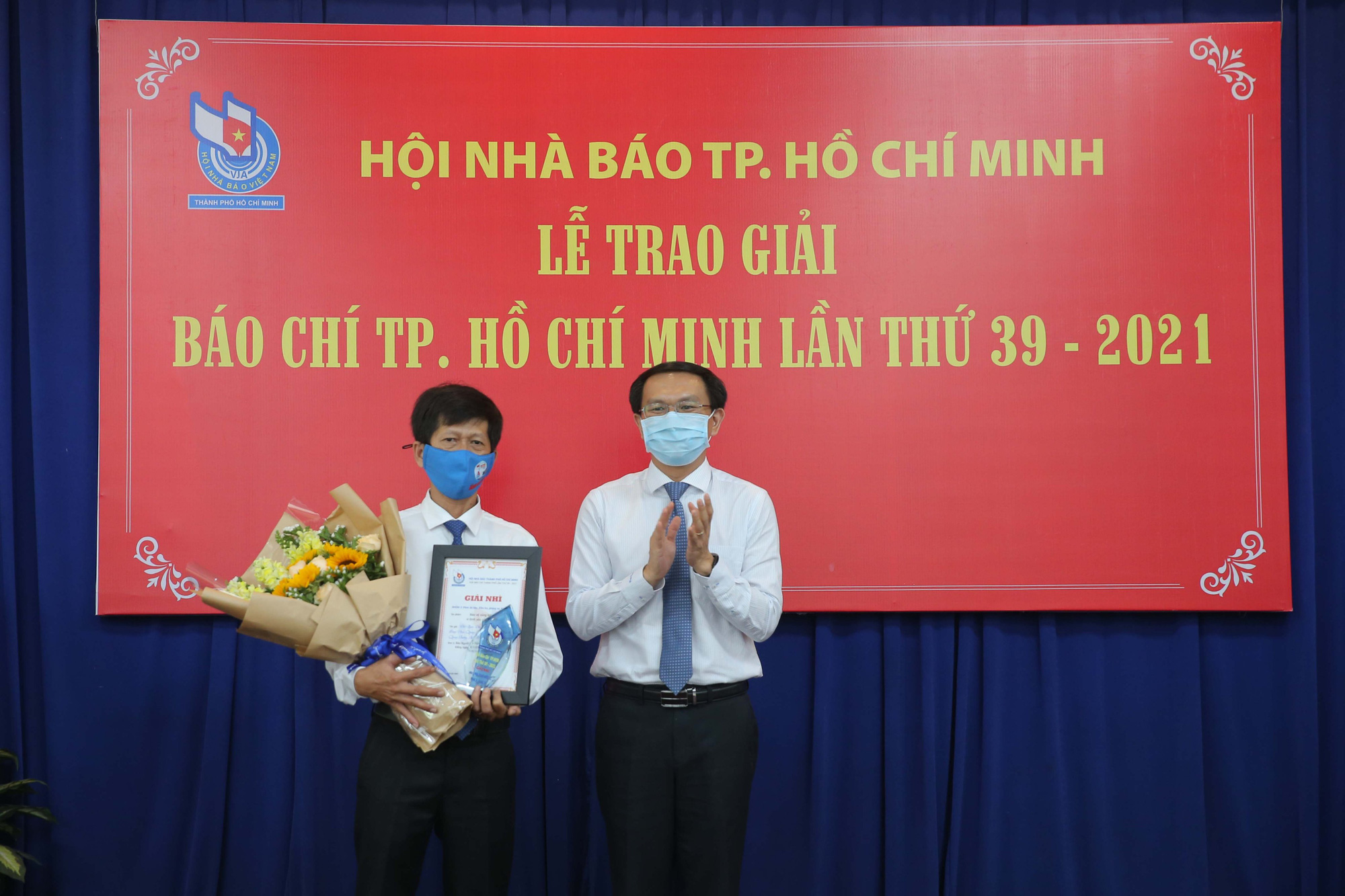 B&aacute;o Người Lao Động đoạt 8 giải B&aacute;o ch&iacute; TP HCM năm 2021 - Ảnh 4.