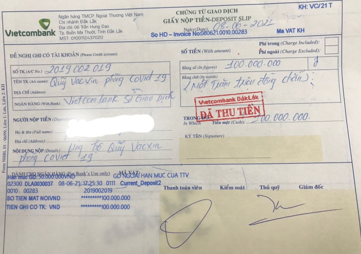 Một bác sĩ đóng góp Quỹ vắc-xin phòng chống Covid-19 100 triệu đồng