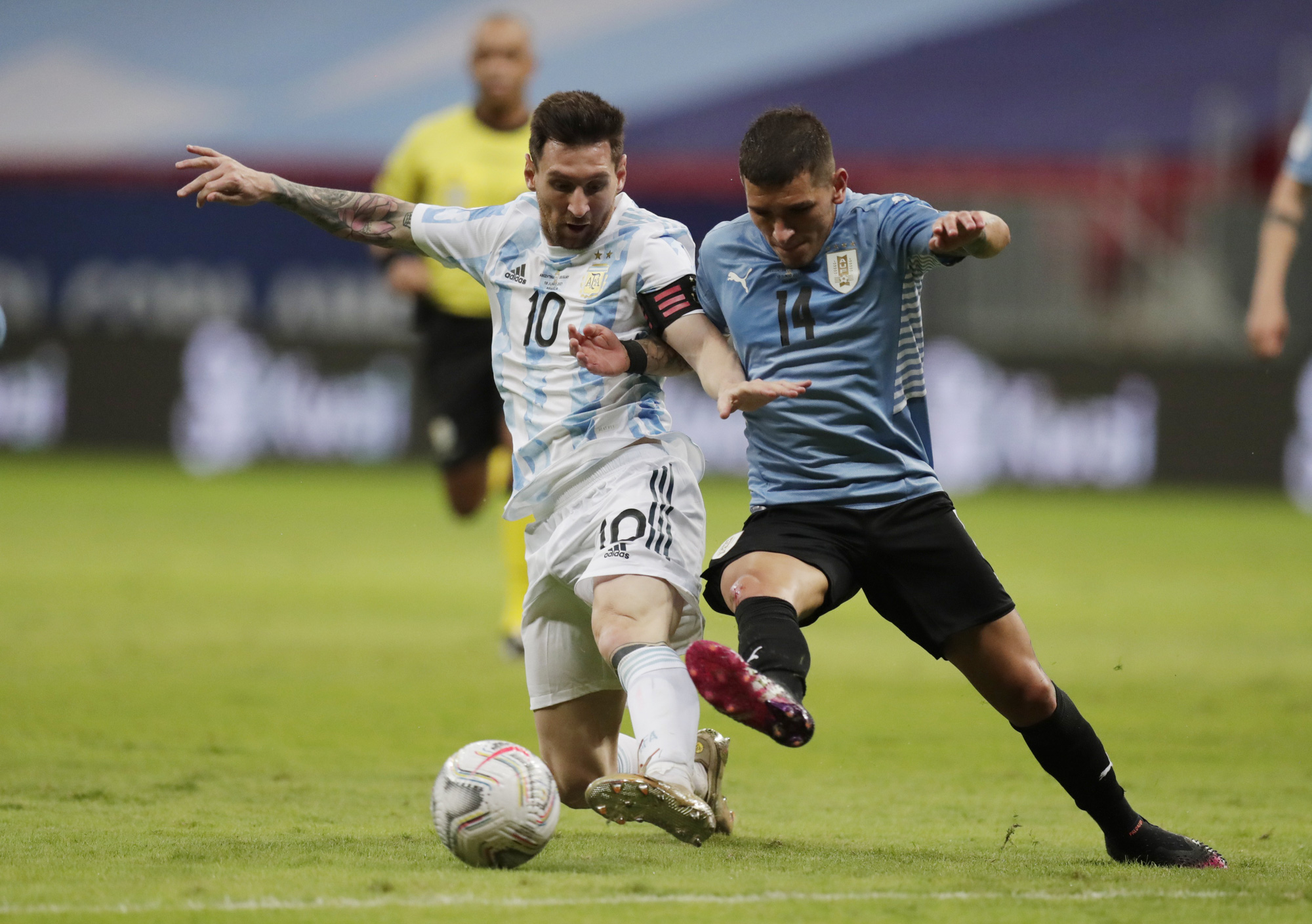 Argentina thắng trận đầu tay, Copa America n&oacute;ng bỏng h&egrave; 2021 - Ảnh 5.