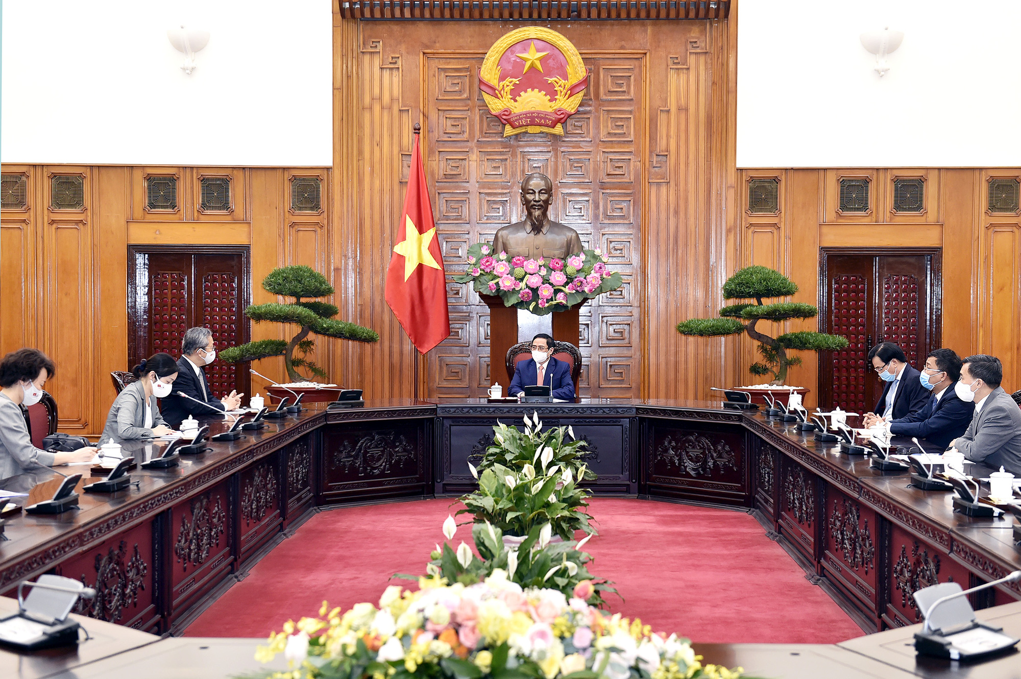 Nhật Bản hỗ trợ Việt Nam 1 triệu liều vắc-xin Covid-19, chuyển ngay trong ng&agrave;y mai - Ảnh 3.