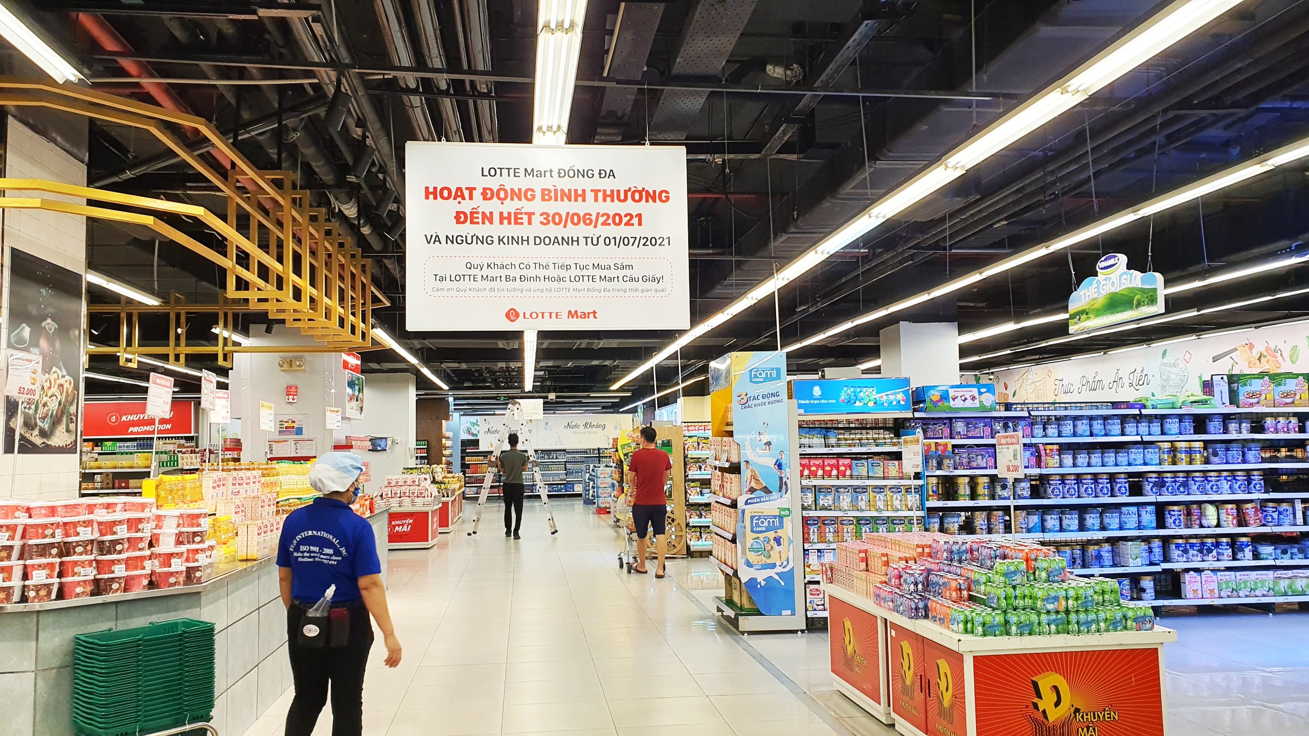 LOTTE Mart Việt Nam bất ngờ th&ocirc;ng b&aacute;o đ&oacute;ng cửa một si&ecirc;u thị ở H&agrave; Nội - Ảnh 2.