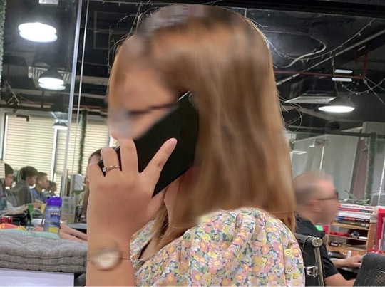 Nghe điện thoại lạ, người phụ nữ bị "bốc hơi" gần 4 tỉ đồng trong tài khoản