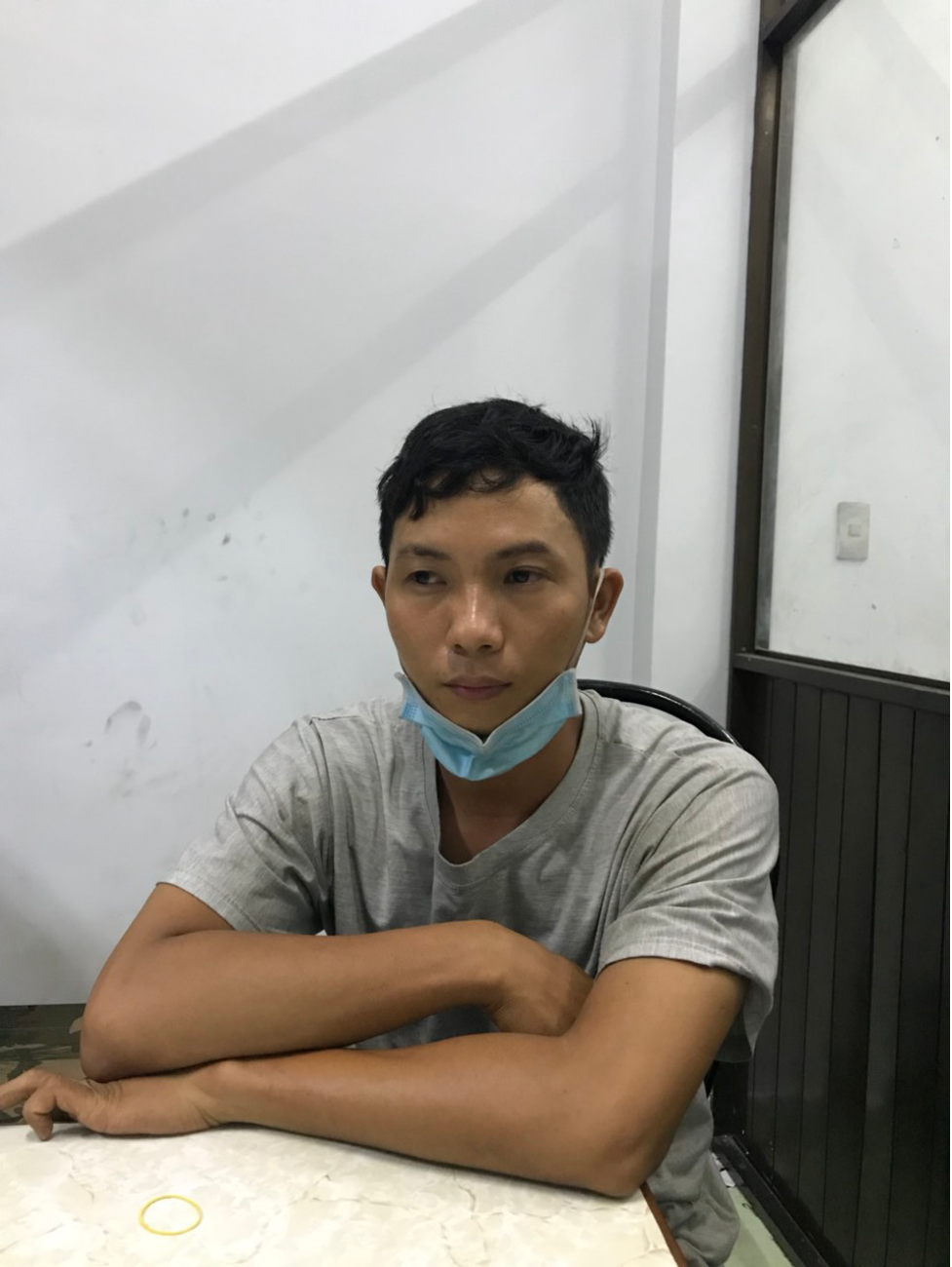 Nghi can phóng hoả đốt nhà khiến 2 vợ chồng thương vong ở TP Thủ Đức khai gì?