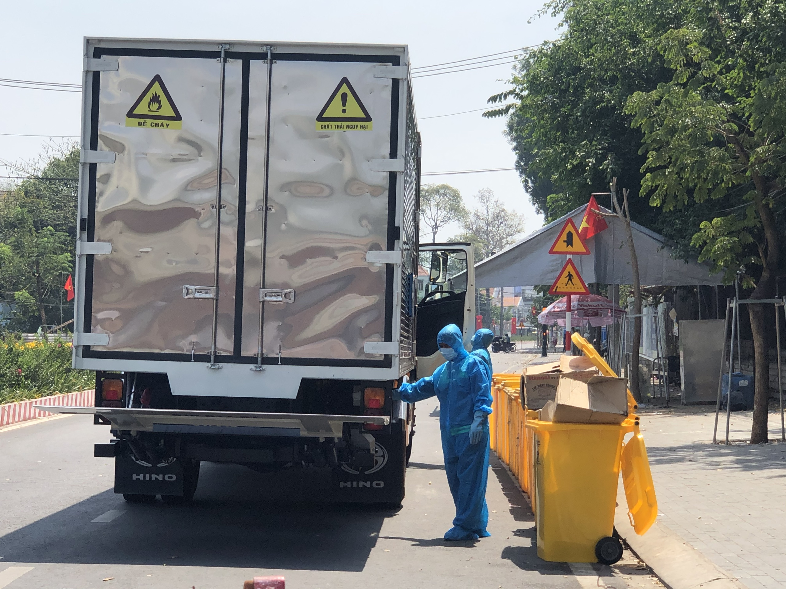 Bình Dương khẩn cấp tìm người từng đến 7 địa điểm ở TP Dĩ An