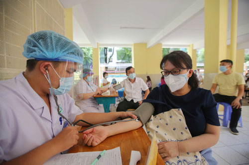 Xây dựng chiến dịch tiêm vắc-xin thần tốc