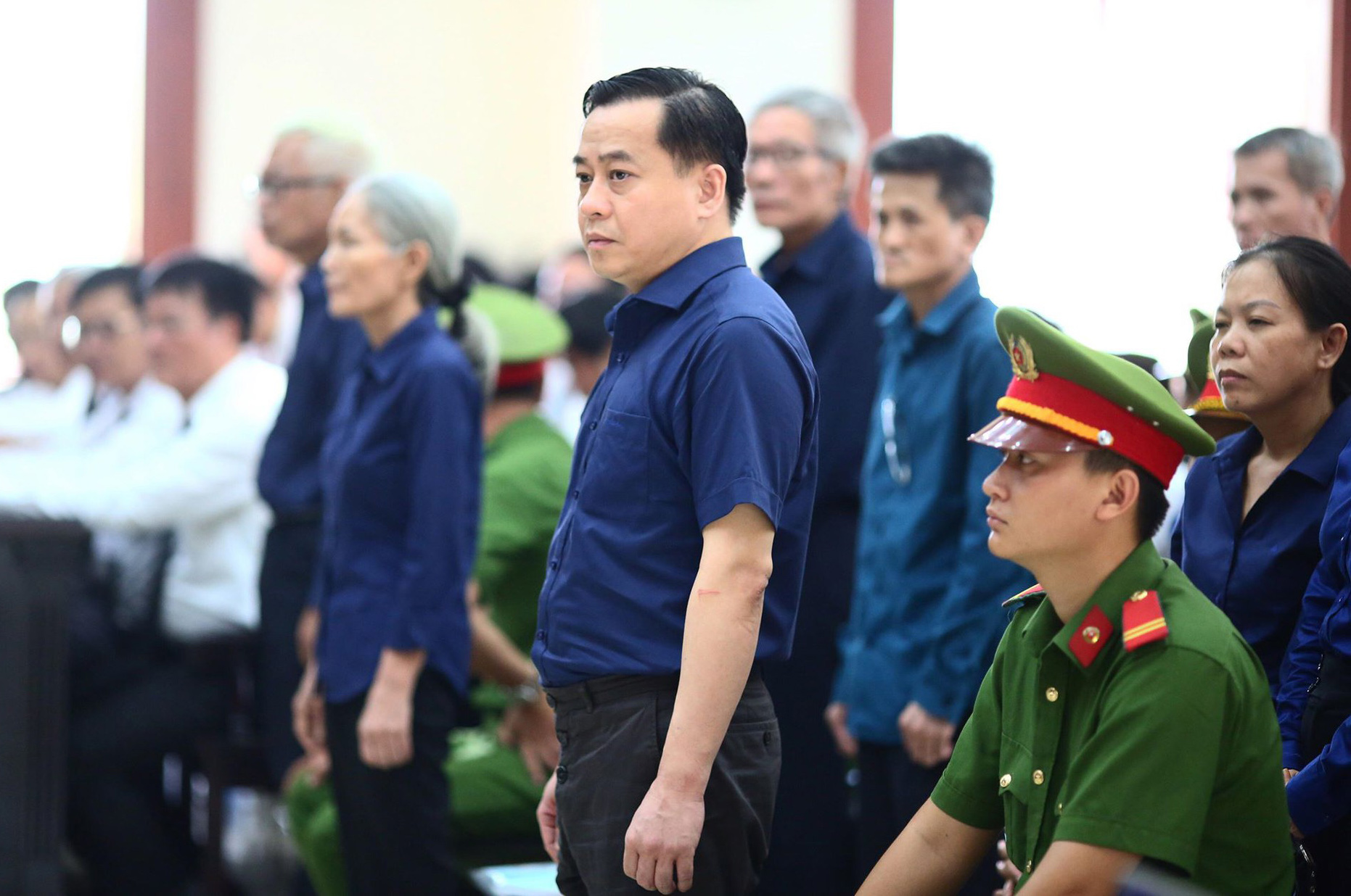 Nguyên Phó tổng cục trưởng Tổng cục Tình báo bị khởi tố tội Nhận hối lộ