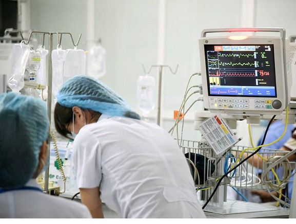 Nam giáo viên ở Hà Nội tử vong chưa rõ nguyên nhân sau tiêm vắc-xin Covid-19