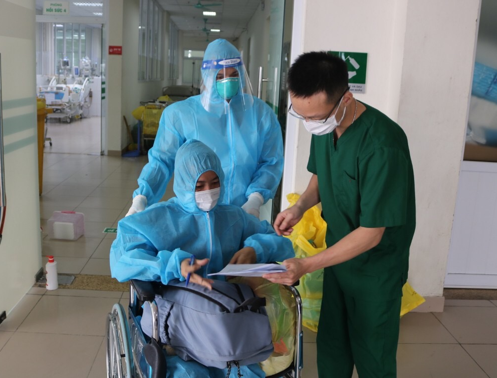 Nữ công nhân 36 tuổi mắc Covid-19 thoát "cửa tử" sau hơn 1 tháng điều trị tích cực