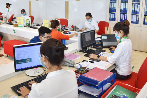 L&atilde;i suất tiền gửi 0%: Đề xuất tr&ecirc;n m&acirc;y! - Ảnh 1.