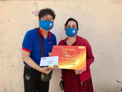 Ấm lòng nghệ sĩ giữa mùa dịch