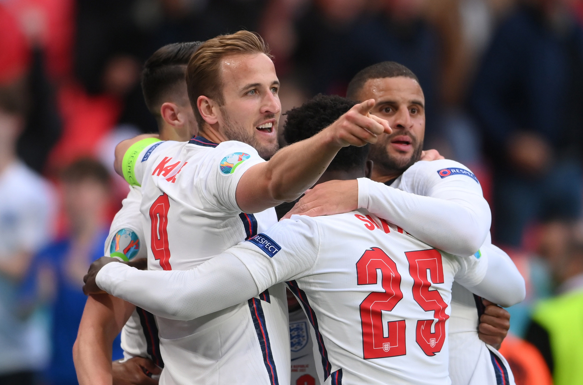 Tuyển Anh vô địch Euro 2020 bằng cách nào?