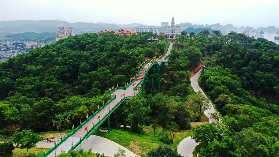 Lạc bước trong không gian thiền tịnh bên vịnh Hạ Long - Ảnh 2.