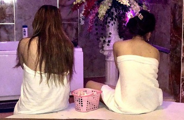 "Tú bà" kiêm gái bán dâm với giá 3,5 triệu đồng/lượt