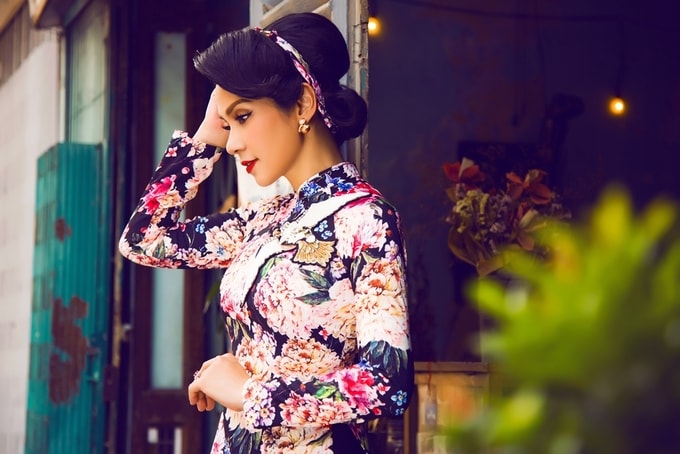 Việt Trinh, Diễm My 9X thi nhau tung ảnh đẹp, nhận mưa lời khen