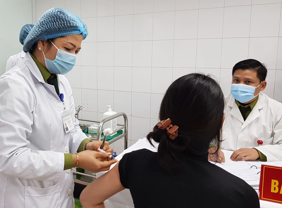 Thử nghiệm vắc-xin Nano Covax: Hoàn thành tiêm 13.000 người trong tháng 8