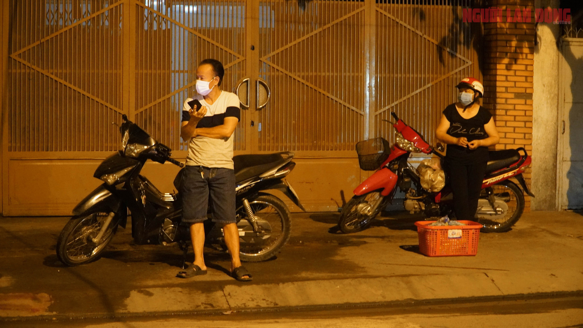 Cận cảnh nội bất xuất, ngoại bất nhập ở 6 địa điểm tại H&oacute;c M&ocirc;n đ&ecirc;m 25-6 - Ảnh 7.