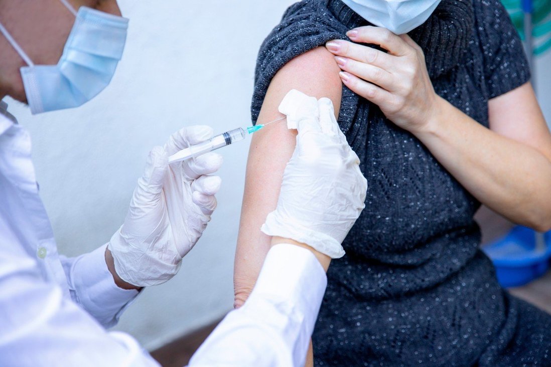 Chuyên gia New Zeland: Vắc-xin ReCov của Trung Quốc có thể tốt hơn Pfizer-BioNTech