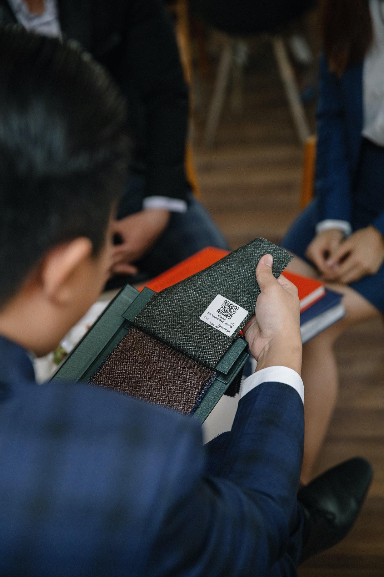 Dịch vụ an to&agrave;n m&ugrave;a dịch của Mon Amie - Ảnh 1.