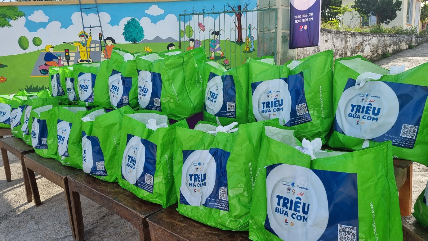 Tái khởi động chương trình “Triệu bữa cơm 2021” tại các tỉnh thành đang chịu ảnh hưởng bởi đại dịch Covid-19