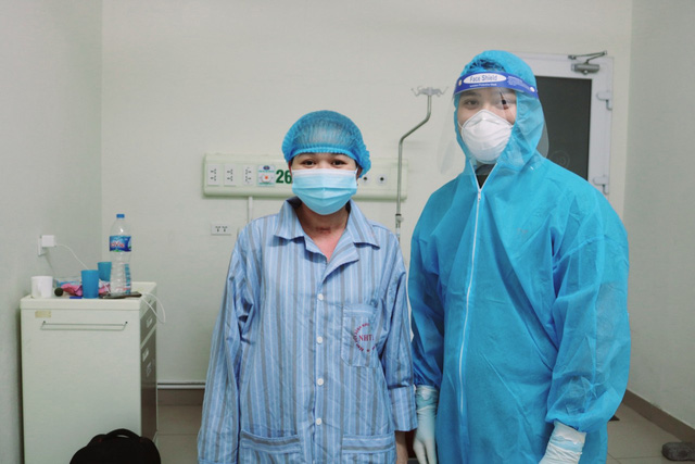 Thai phụ hiếm muộn mắc Covid-19 nguy kịch, được cứu sống cả mẹ và con - Ảnh 3.