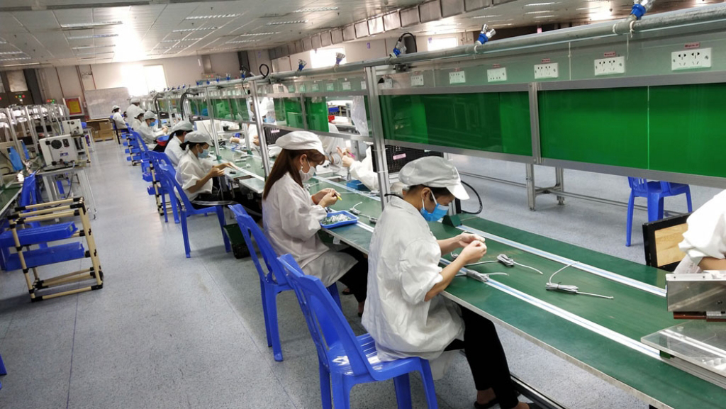Bắc Giang, Bắc Ninh khôi phục sản xuất