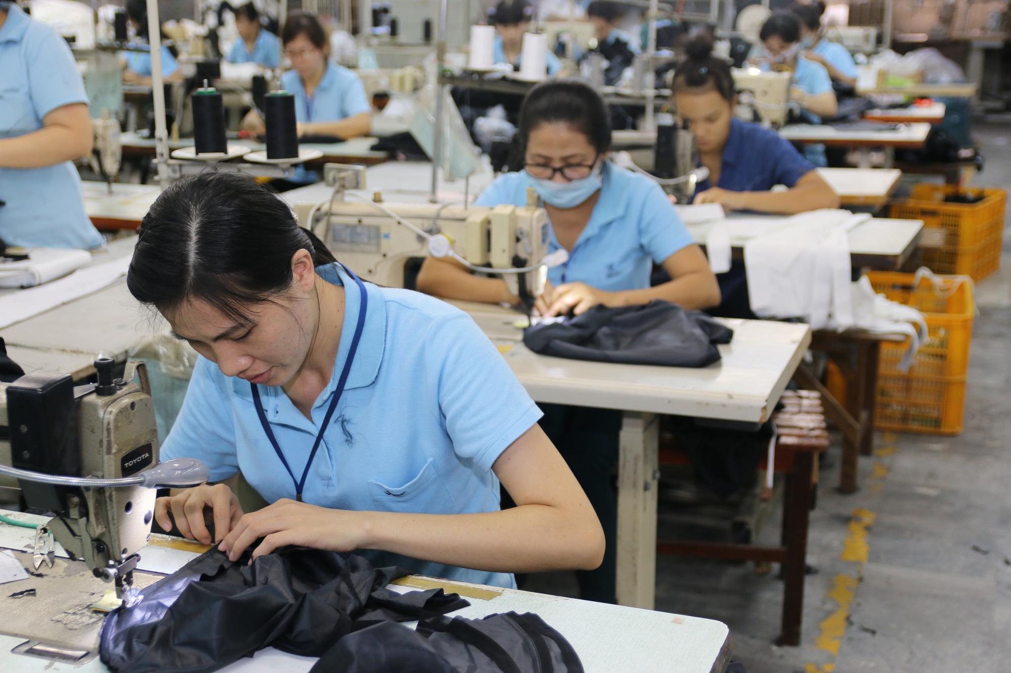 Đề xuất giảm 50% mức hưởng nếu r&uacute;t bảo hiểm x&atilde; hội một lần: C&ograve;n ai muốn tham gia bảo hiểm x&atilde; hội? - Ảnh 2.