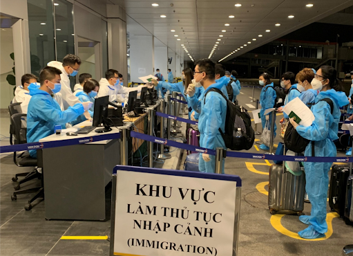 Thí điểm cách ly tập trung 7 ngày với người nhập cảnh ở Quảng Ninh có "hộ chiếu vắc-xin"