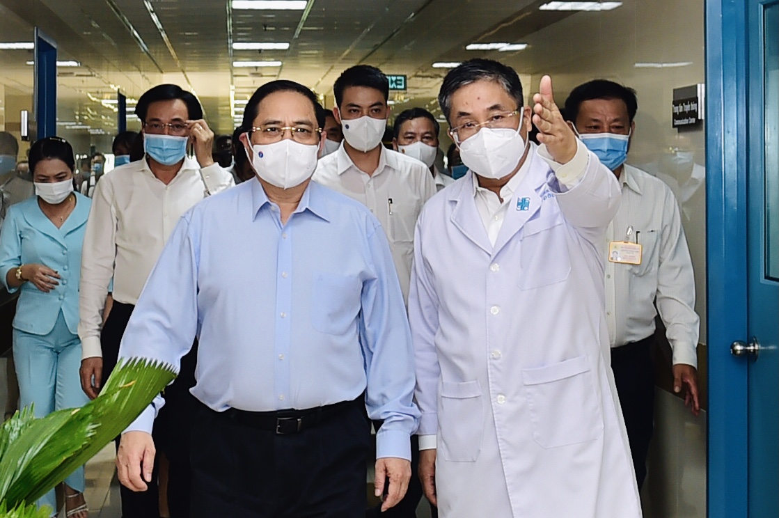 Thủ tướng Phạm Minh Chính kiểm tra công tác phòng chống dịch Covid-19 ở TP HCM