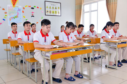Lại nóng chuyện thực tập sinh bỏ trốn