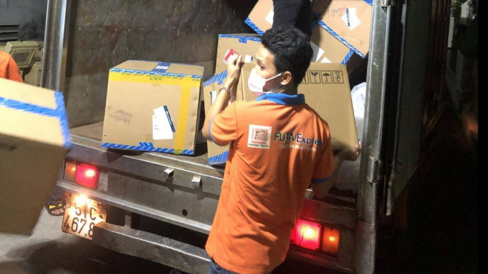 TP HCM c&oacute; th&ecirc;m hơn 70.000 bộ test x&eacute;t nghiệm nhanh Covid-19 - Ảnh 2.